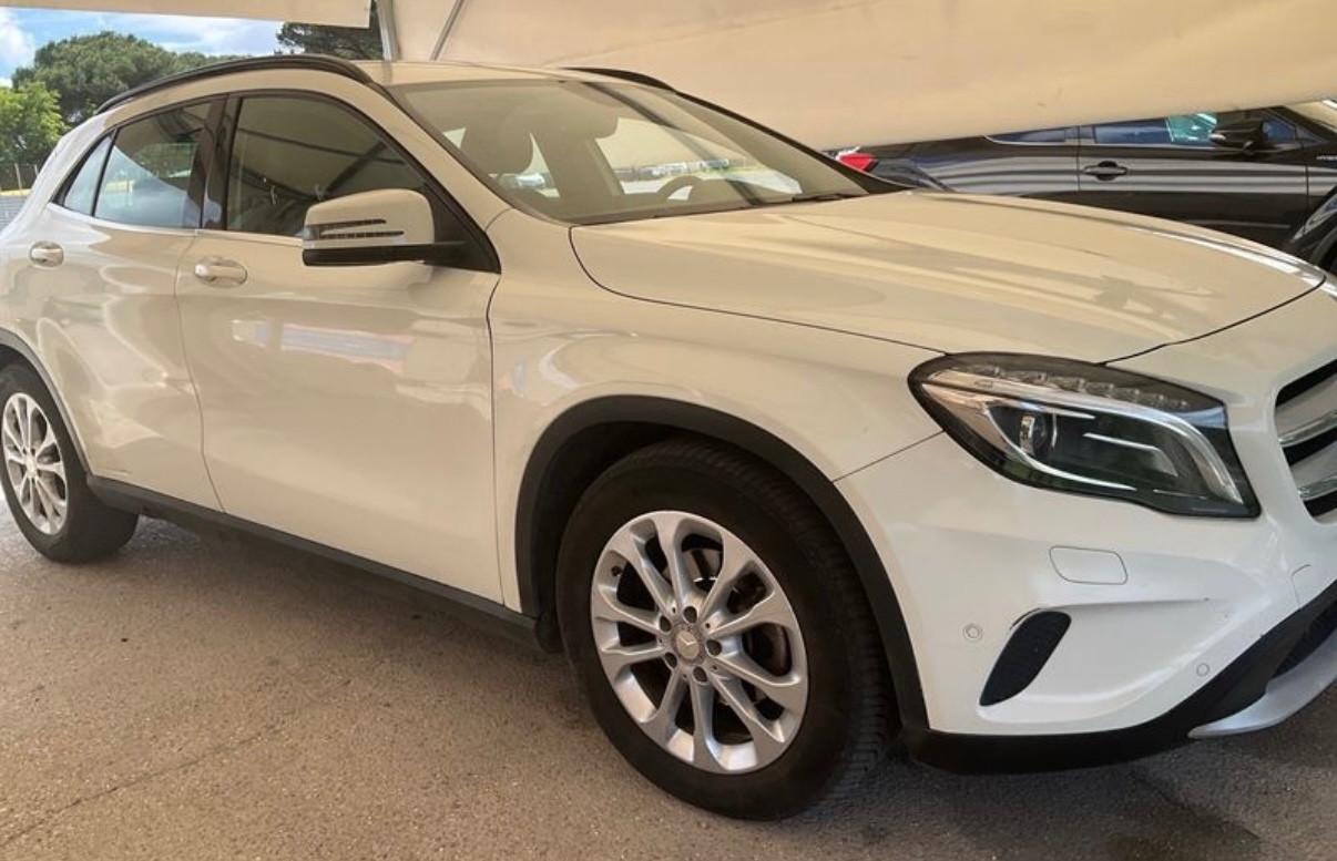 Mercedes-benz GLA 200 CDI Automatic 4Matic Sport 136cv