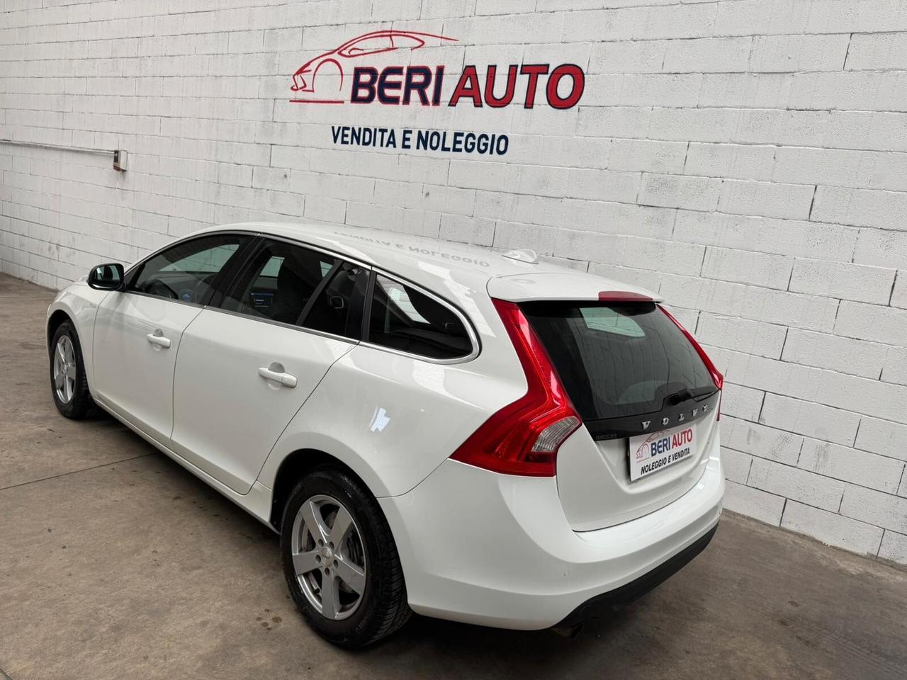 Volvo V60 D2 1.6 S.W perfettamente funzionante