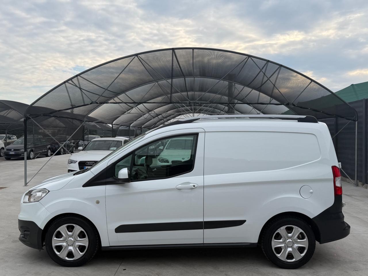 Ford Transit Courier 1.5 TDCi 95CV Van Trend