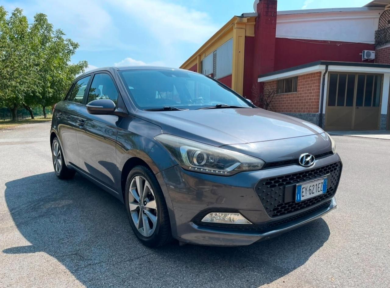 Hyundai i20 1.2 84 CV 5p Style - Neopatentati
