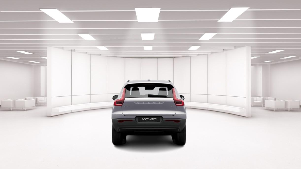 VOLVO Xc40 B3 Mild Hybrid Automatico Ultra Dark