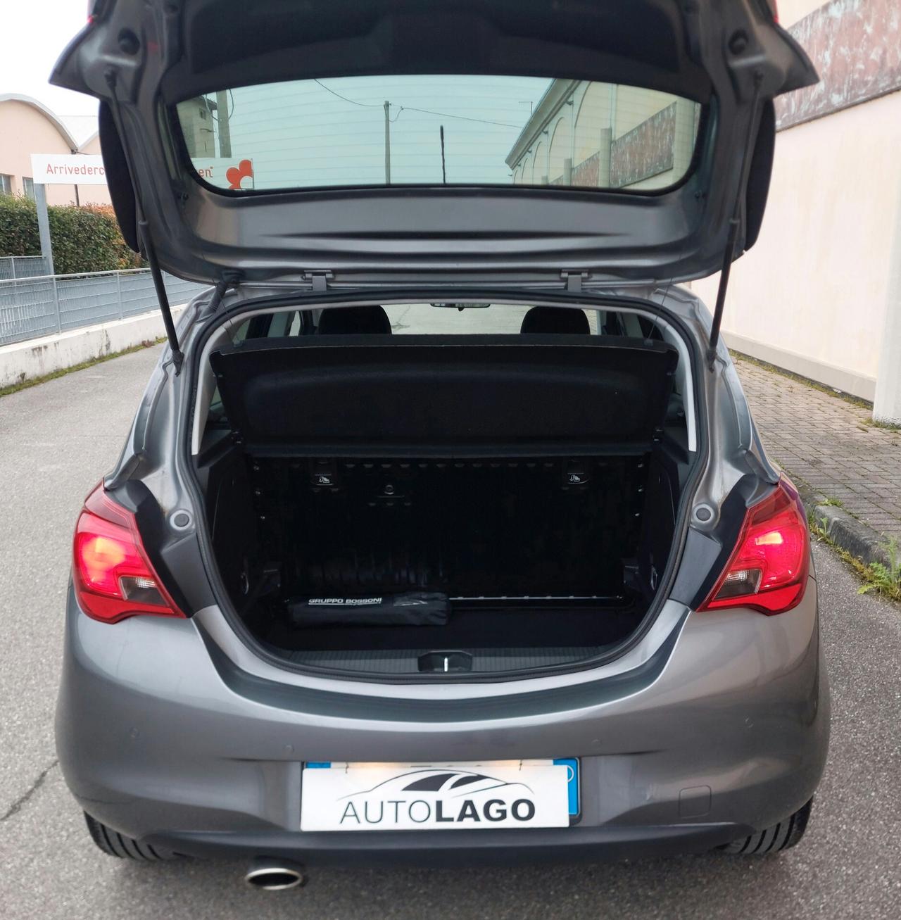 Opel Corsa 1.2 5 porte..NEOPATENTATI..2018..