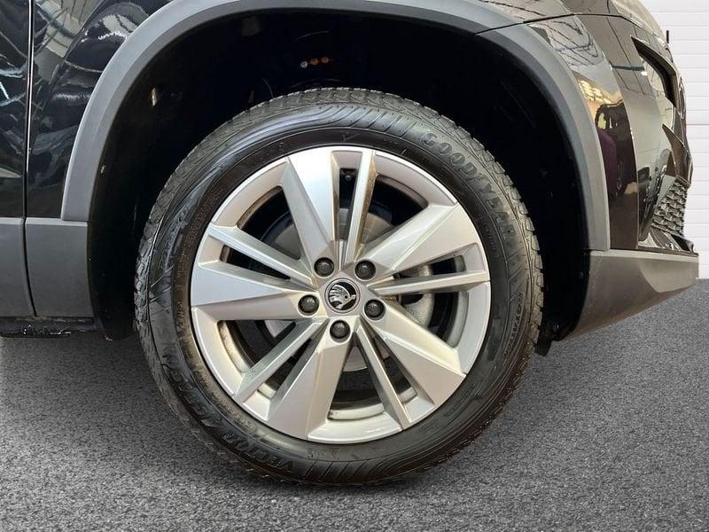 Skoda Karoq 2022 1.0 tsi Executive 115cv