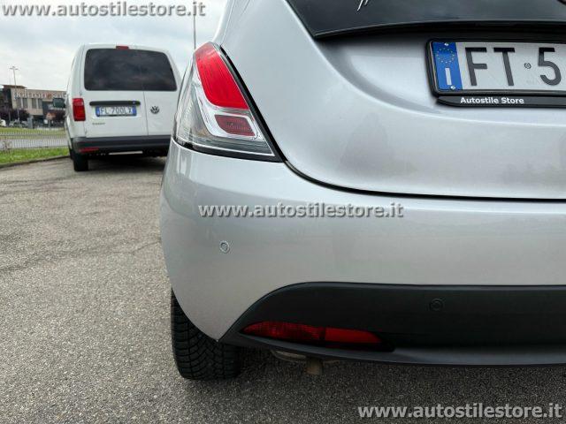 LANCIA Ypsilon 1.2 69 CV 5 porte GPL Ecochic Elefantino Blu