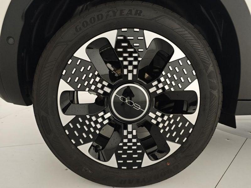 FIAT 600 Hybrid DCT MHEV La Prima + Vernice