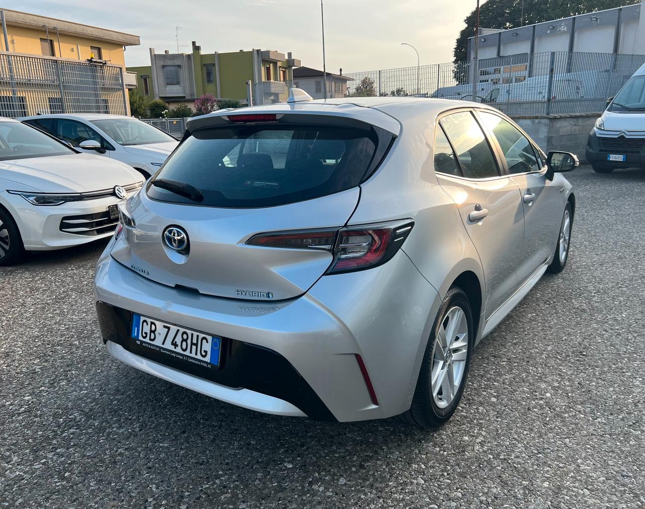 Toyota Corolla 1.8 Hybrid Business