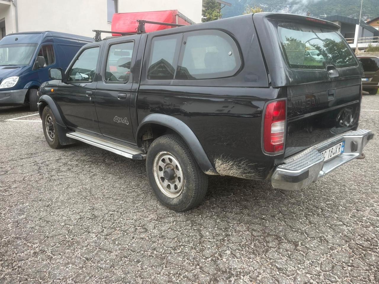 NISSAN NAVARA PICK-UP 2.5 TD DOUBLE CAB 4PORTE