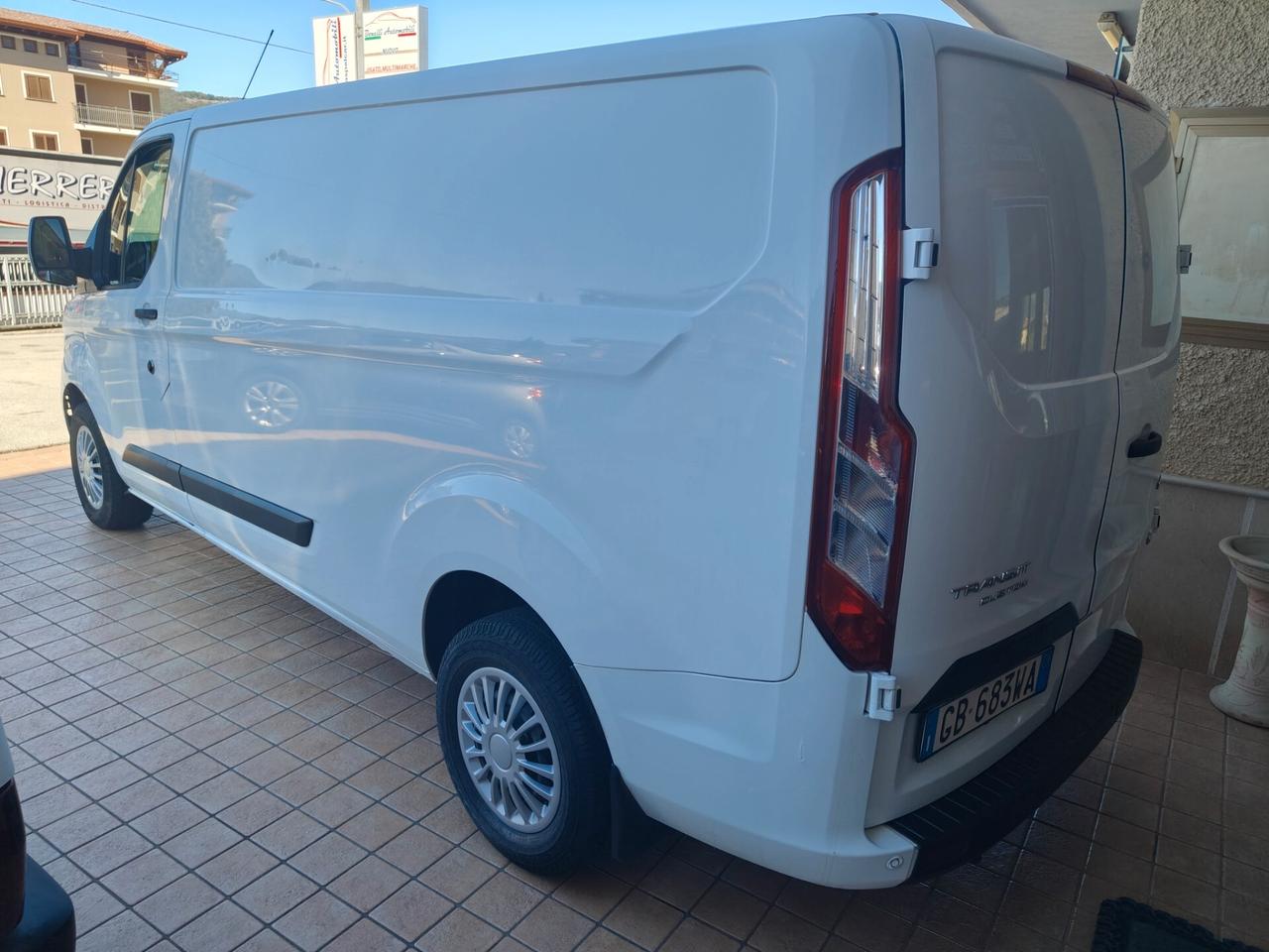 Ford Transit Custom Passo lungo