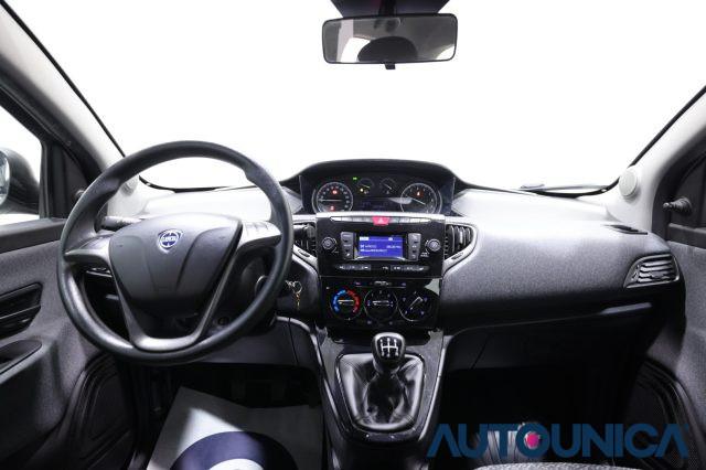 LANCIA Ypsilon 1.2 69 CV 5 PORTE GPL ECOCHIC ELEFANTINO BLU