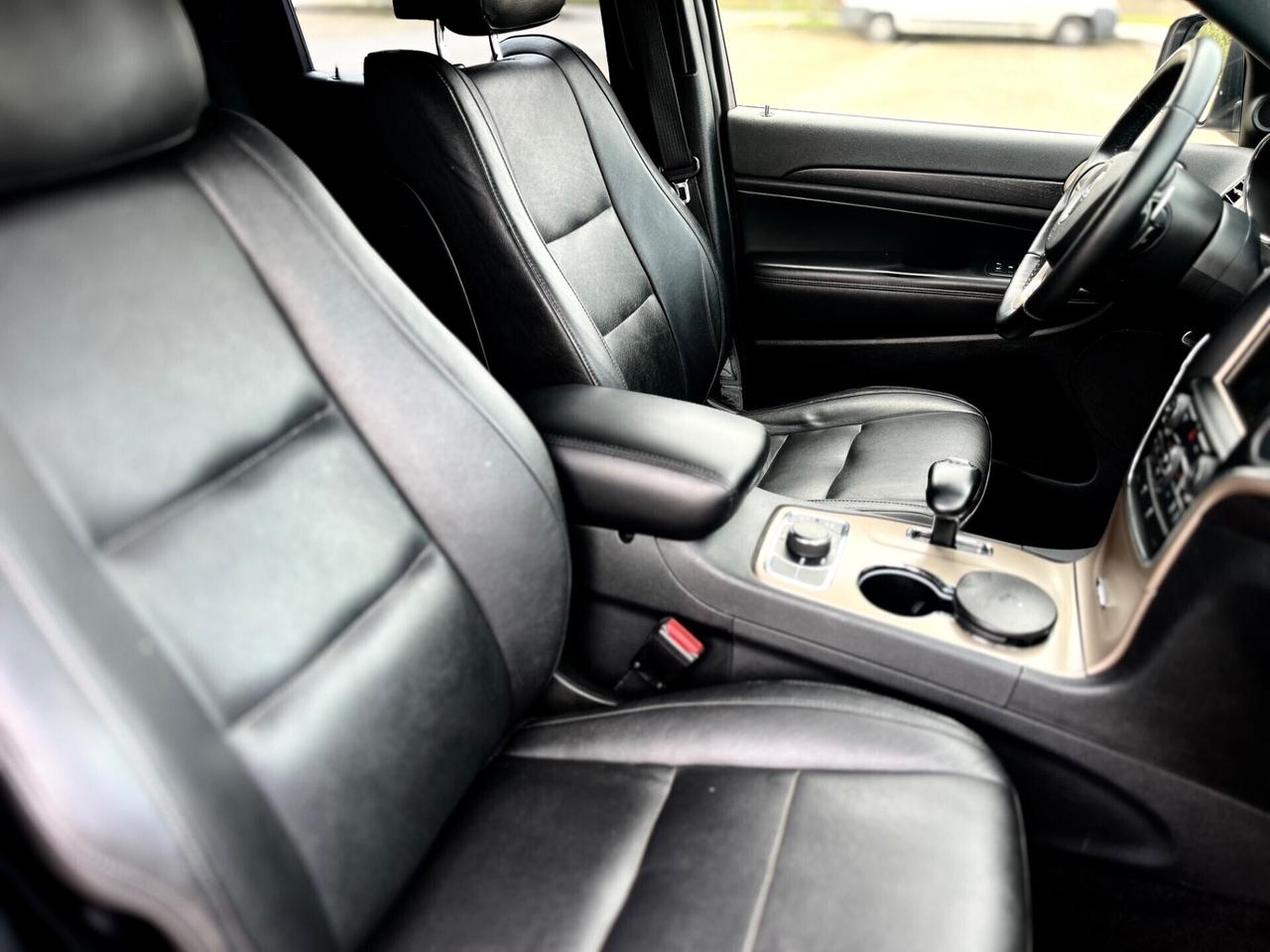 Jeep Grand Cherokee 3.0 V6(190cv)*NAVI*KEYLESS*GOMME NUOVE*SCHERMI POSTERIORI