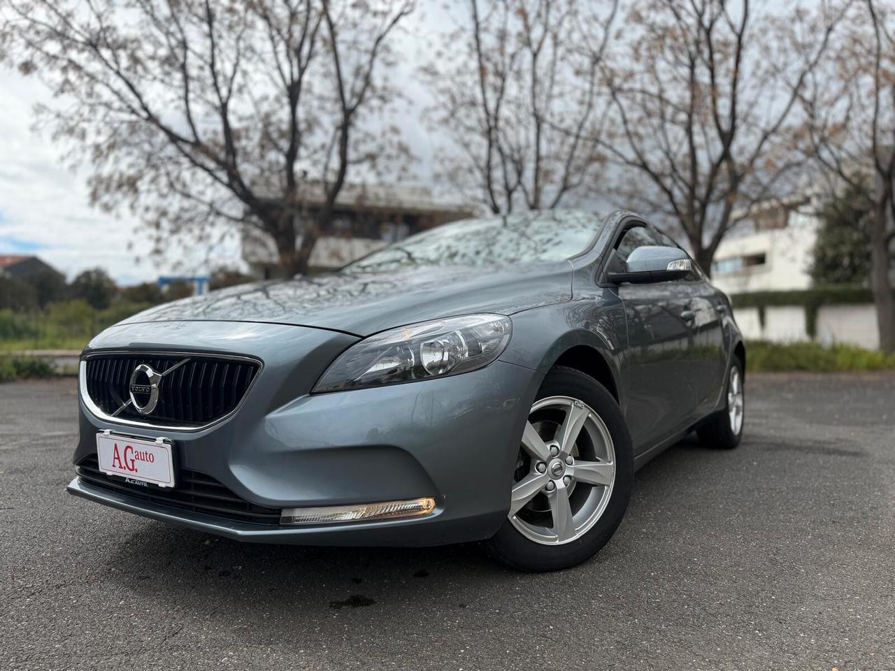 Volvo V40 D2 DISPLAY/NAVI