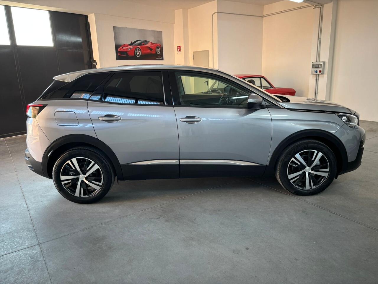 Peugeot 3008 BlueHDi 130 EAT8 Allure