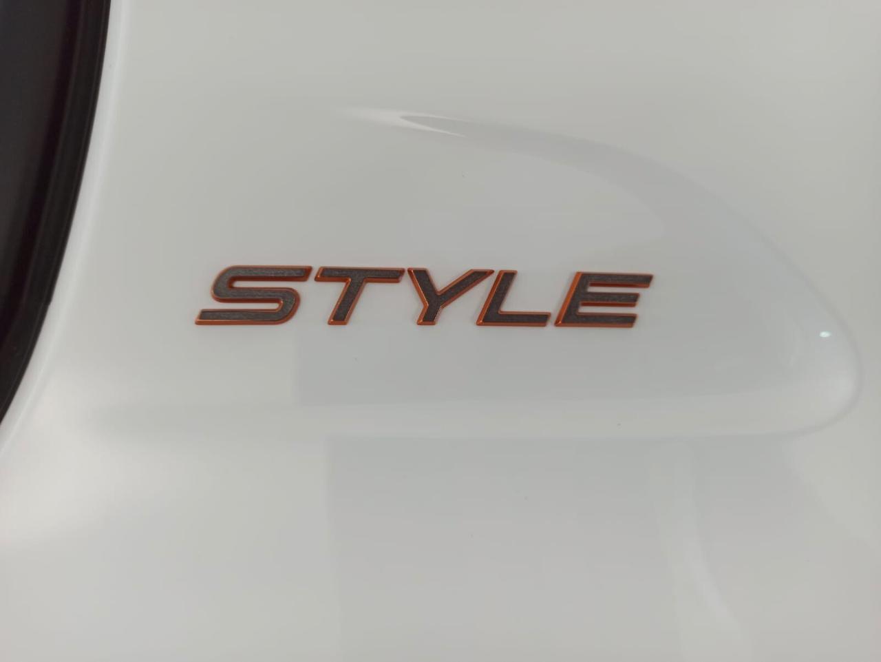 Peugeot 208 Hybrid 110 e-DCS6 Style