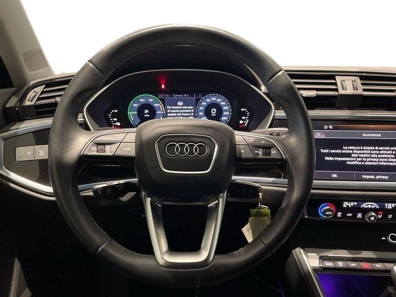 Audi Q3 45 1.4 tfsi e Business s-tronic