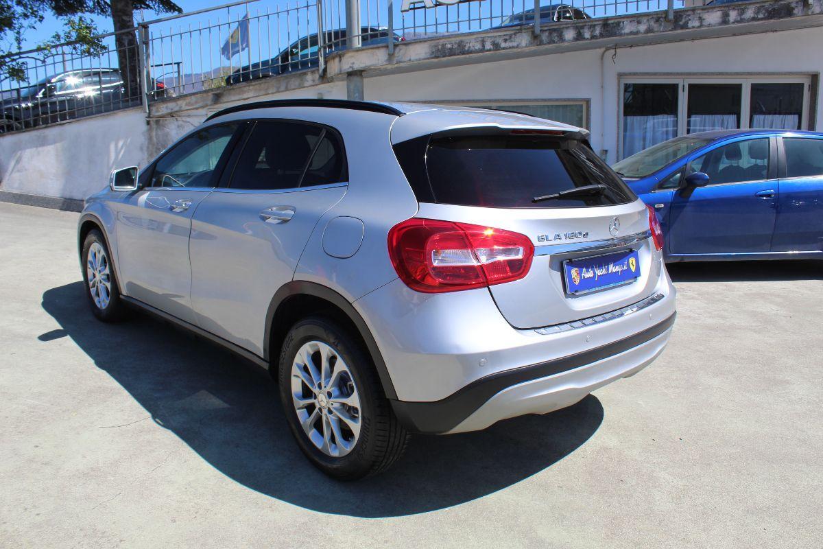 MERCEDES - Classe GLA - GLA 180 d Premium