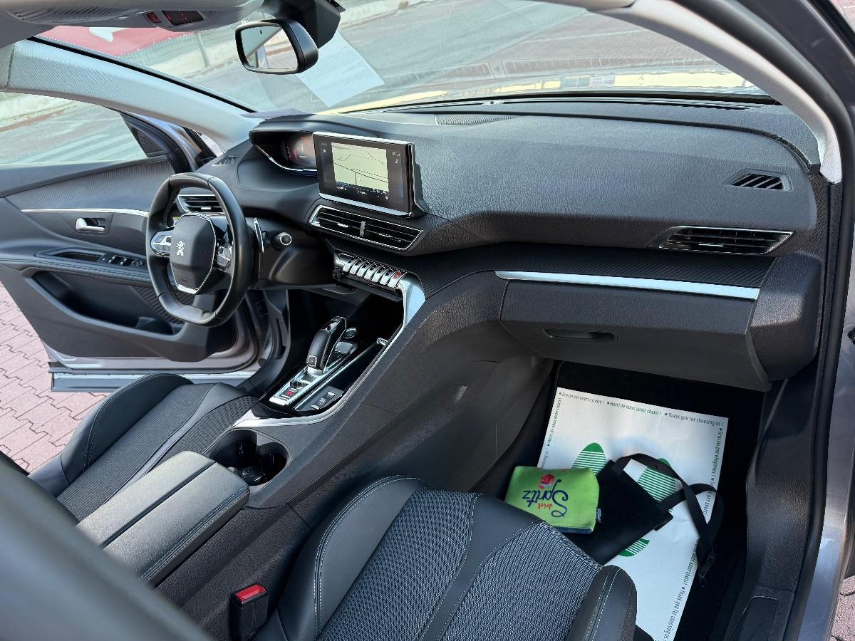PEUGEOT - 3008 - BlueHDi 130 EAT8 S&S Allure