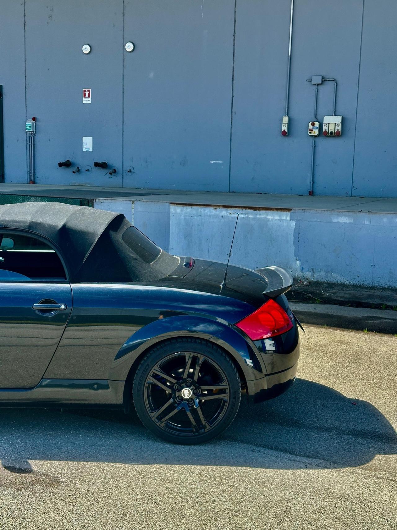 Audi TT 3.2 V6 Roadster Quattro Cabrio