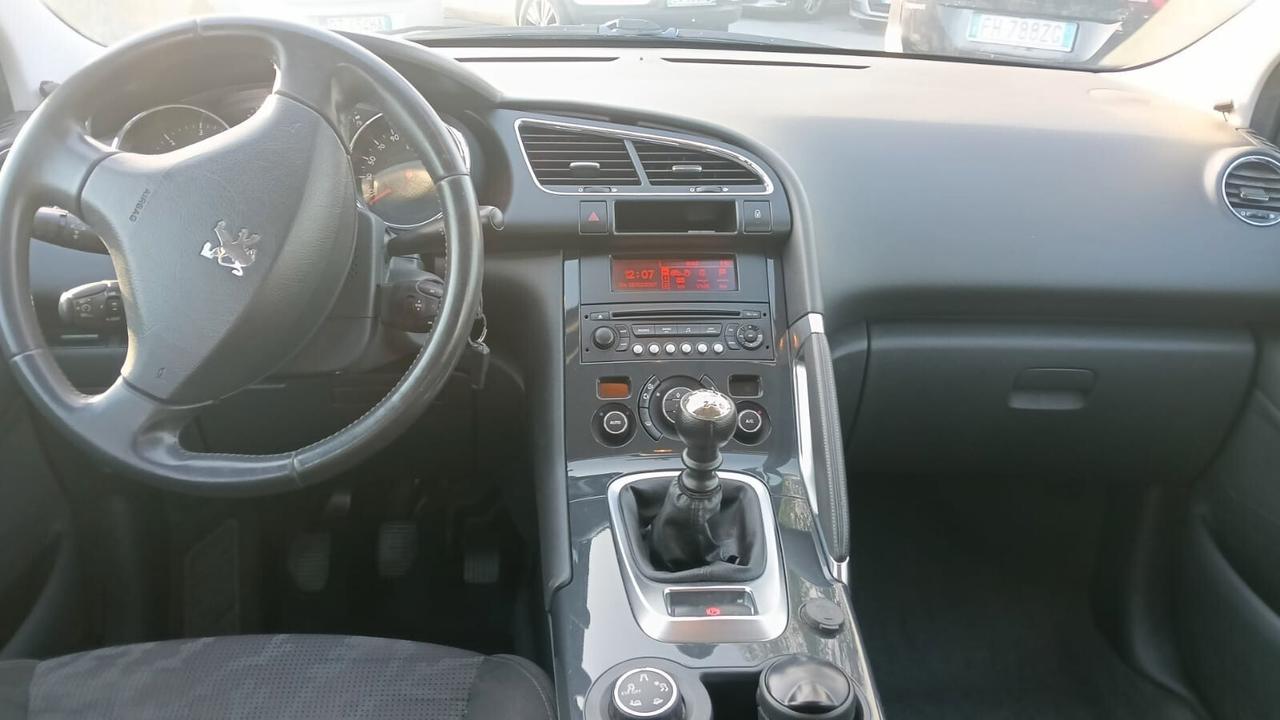 Peugeot 3008 1.6 HDi 112CV Business