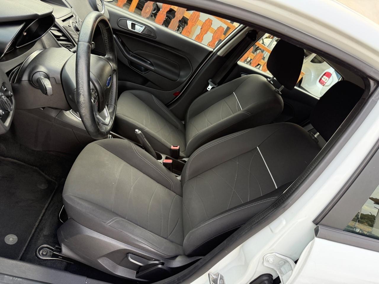 Ford Fiesta 1.5 TDCi 75CV 5 porte Business