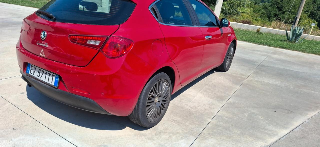 Alfa Romeo Giulietta 1.6 JTDm-2 105 CV Distinctive