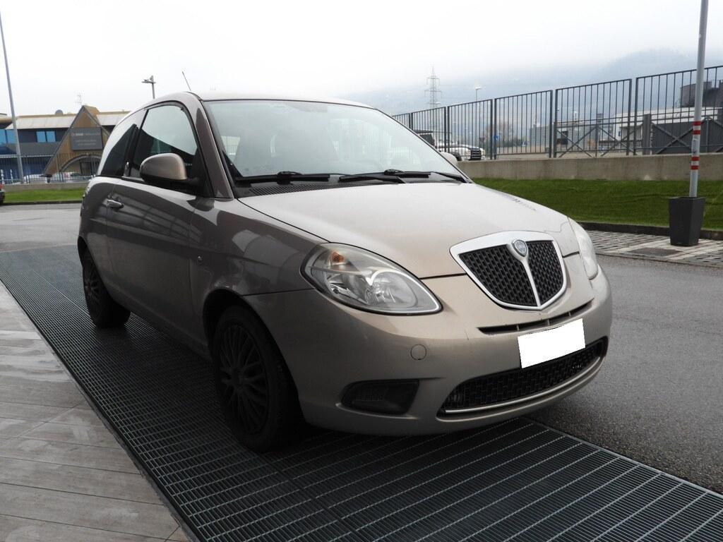 Lancia Ypsilon 3 Porte 1.4 Ecochic New Oro