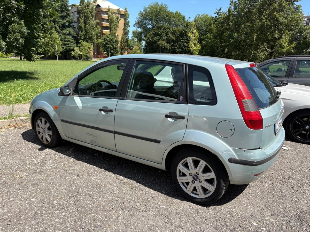 Ford Fiesta 1.4 16V 5p. Frizione da sostituire