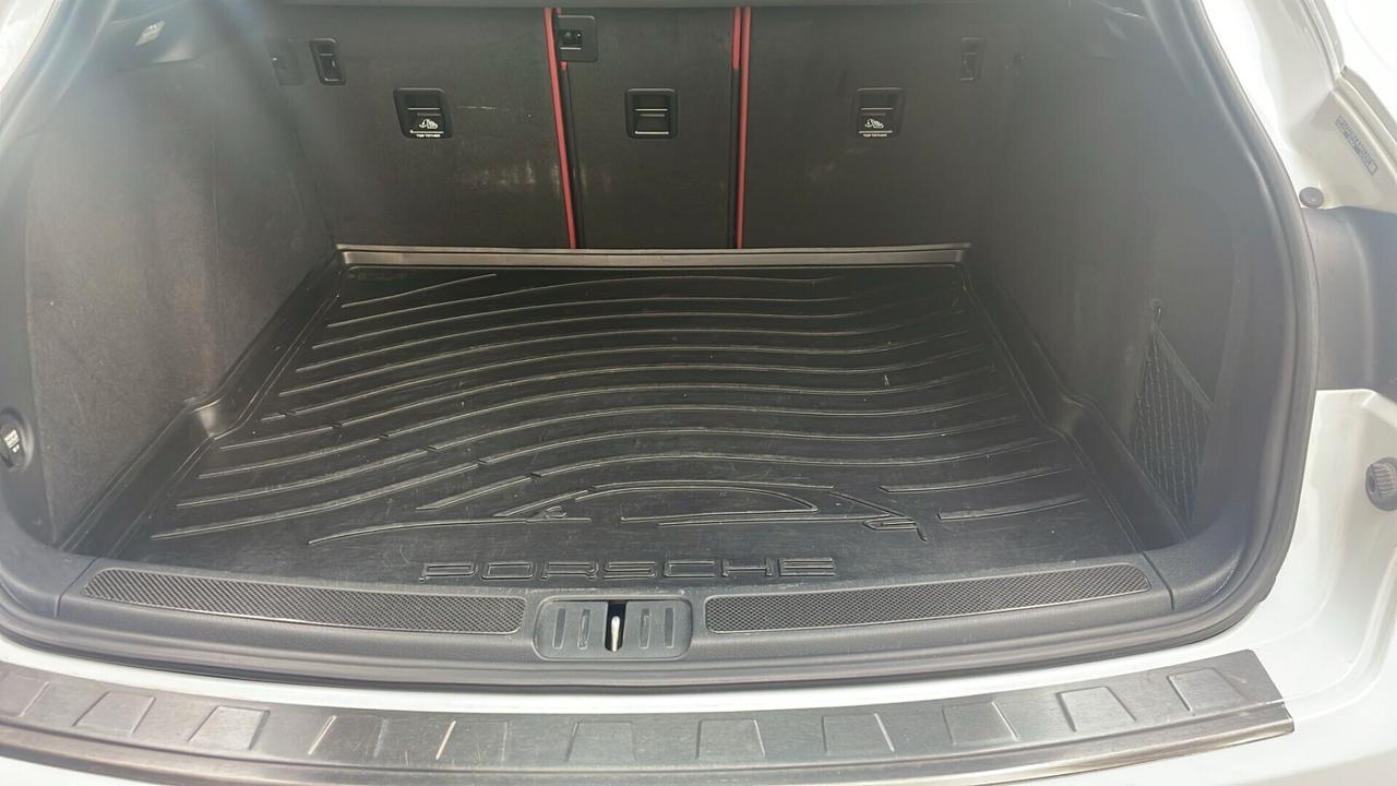 Porsche Macan 3.6 Turbo Performance