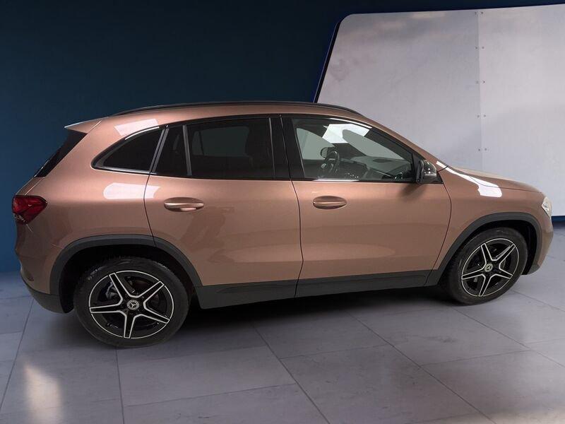 Mercedes-Benz GLA 180 d Automatic Premium