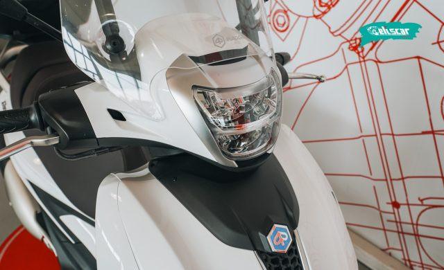 PIAGGIO Beverly 300 i.e. BEVERLY 300