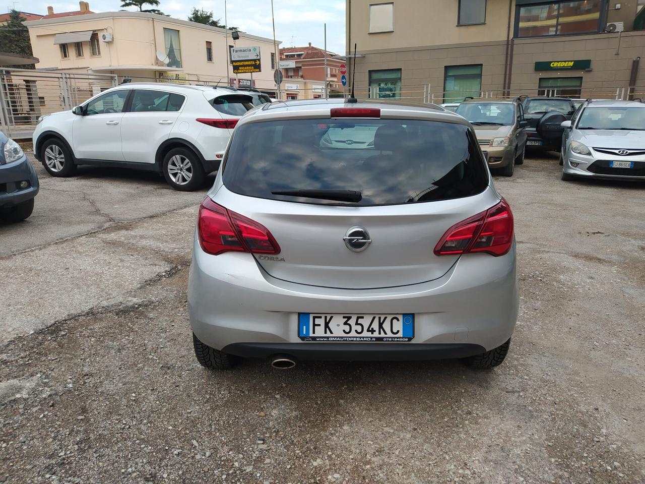 Opel Corsa 1.2 5 porte Innovation Neopatentati