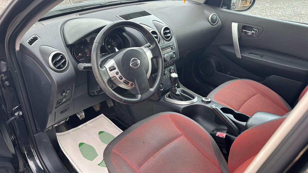 Nissan Qashqai 2.0 dCi DPF 4WD Tekna