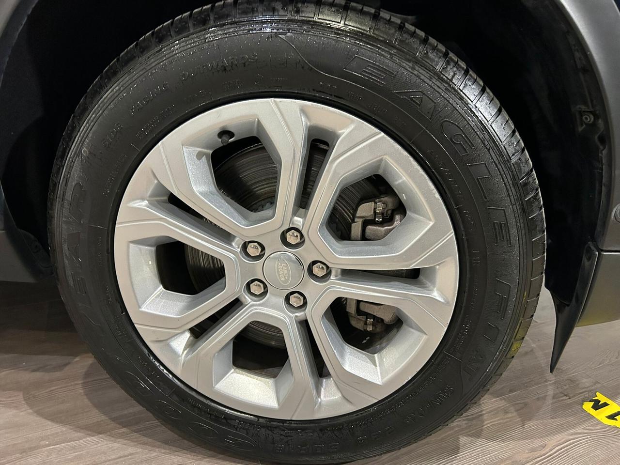 Land Rover Discovery Sport 2.0 TD4 163 CV IBRIDA 7 POSTI