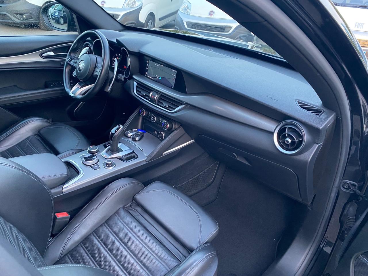 Alfa Romeo Stelvio 2.2 Turbodiesel 210 CV AT8 Q4 Veloce