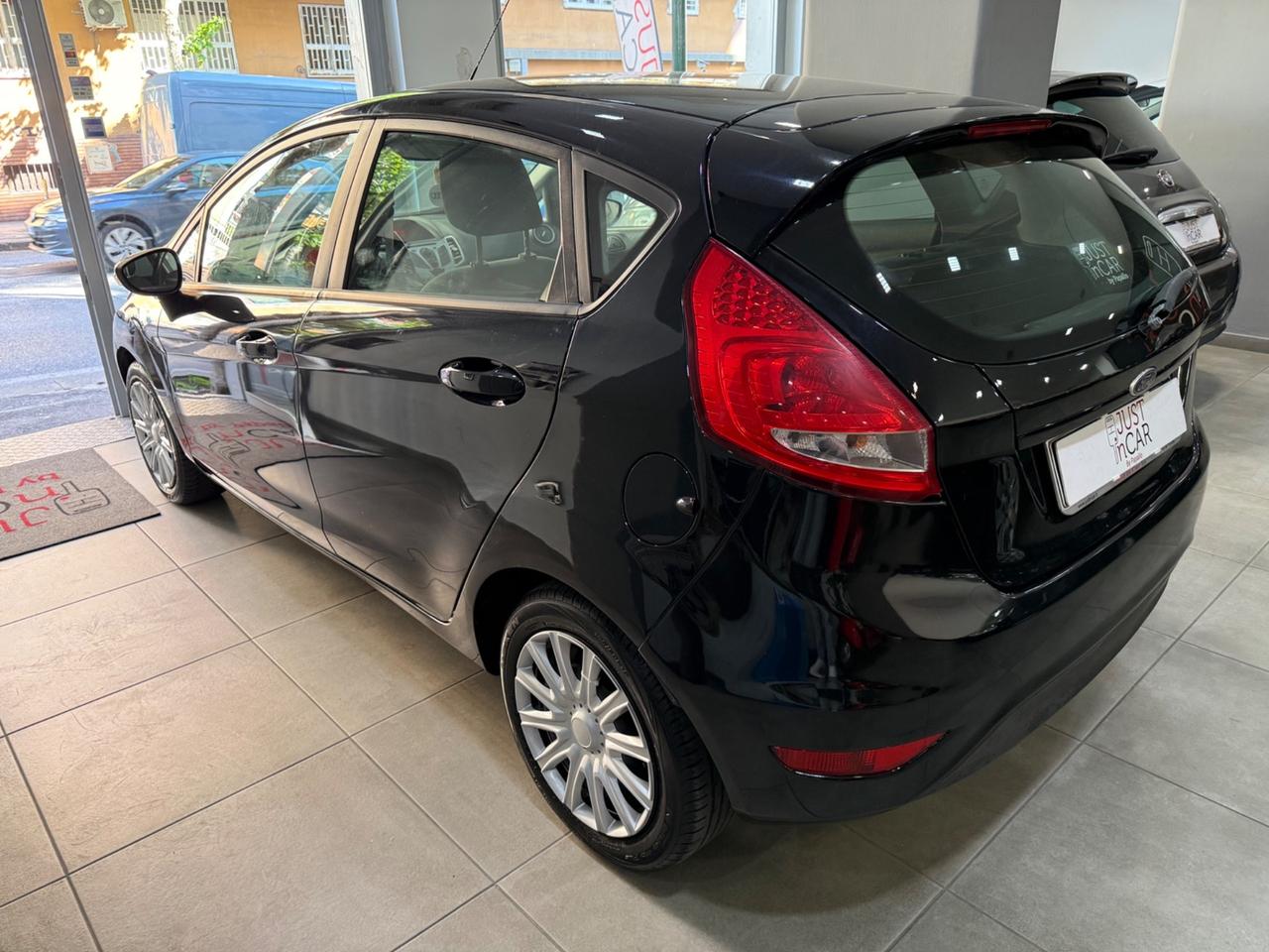 Ford Fiesta 1.2 82 CV (GPL) 5 porte Titanium 2012
