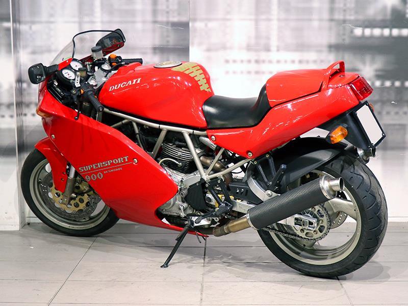 Ducati SS 900