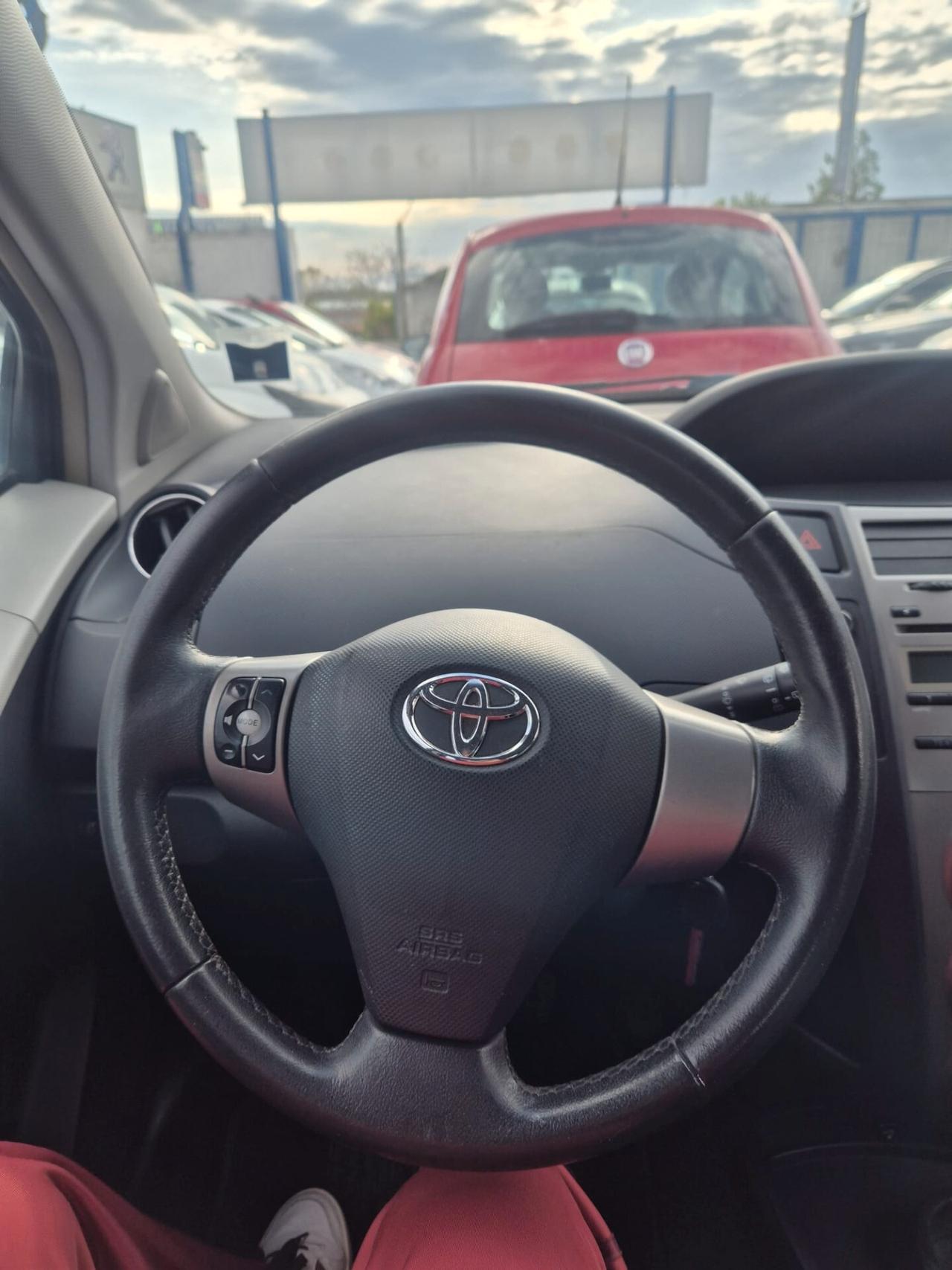 Toyota Yaris BENZINA UNICO PROPRIETARIO