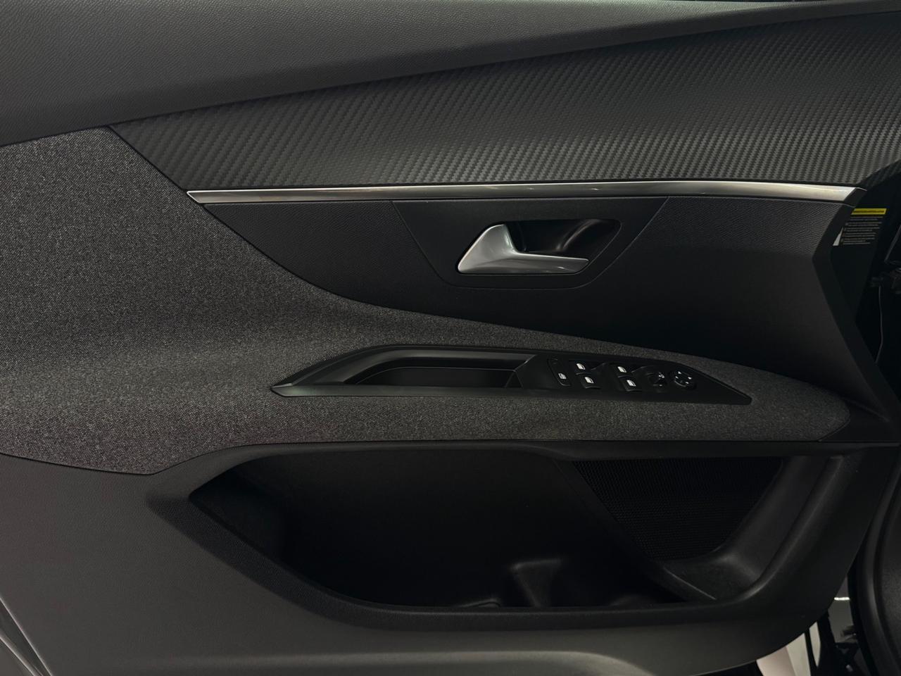 Peugeot 3008 BlueHDi 130 EAT8 Allure