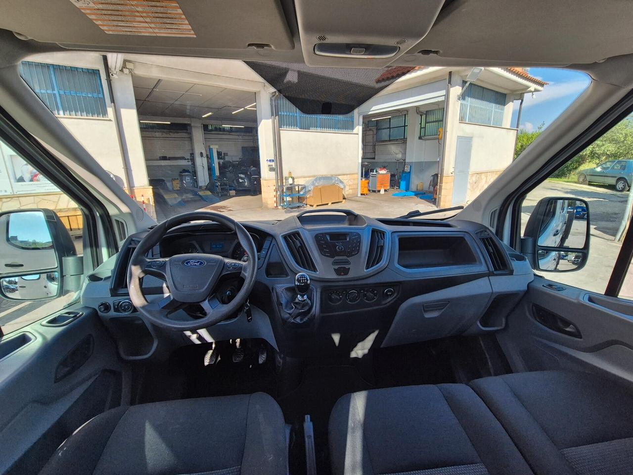Ford Transit 350 PL-DC-RG RWD 2.2 TDCi 125Cv