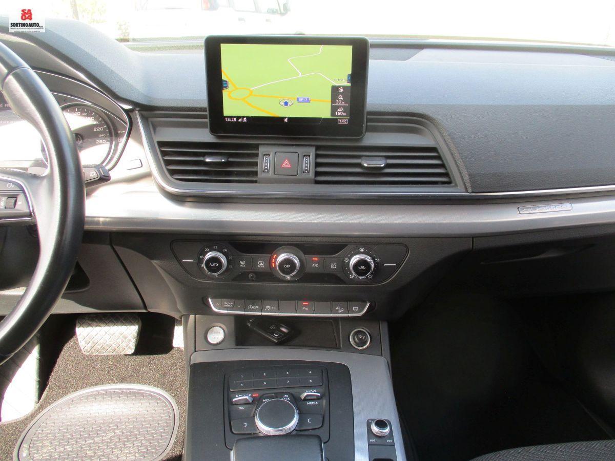 AUDI Q5 40 TDI quattro S tronic Business 2019 KM69000