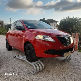 Lancia Ypsilon 1.2 69 CV 5 porte Elefantino