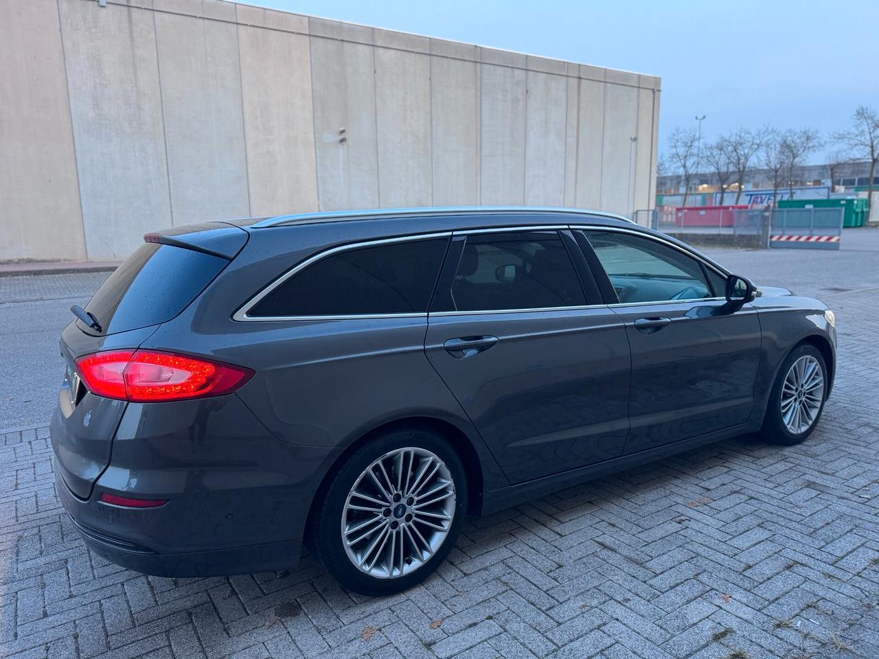 Ford Mondeo 2.0 TDCi 150 CV S&S Powershift Station Wagon Titanium