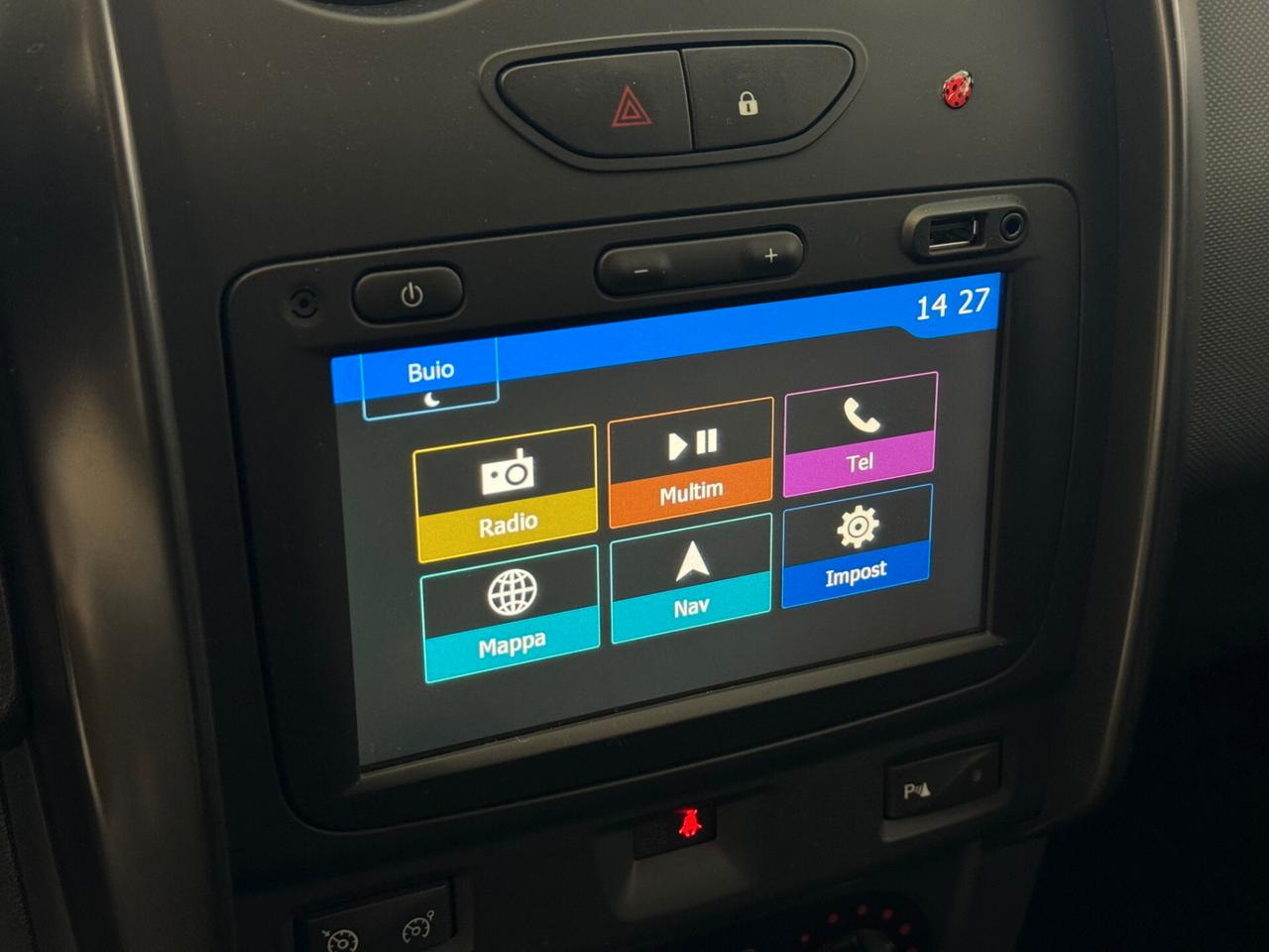 DACIA DUSTER 1.5cc 110CV 4x2 GANCIO TRAINO