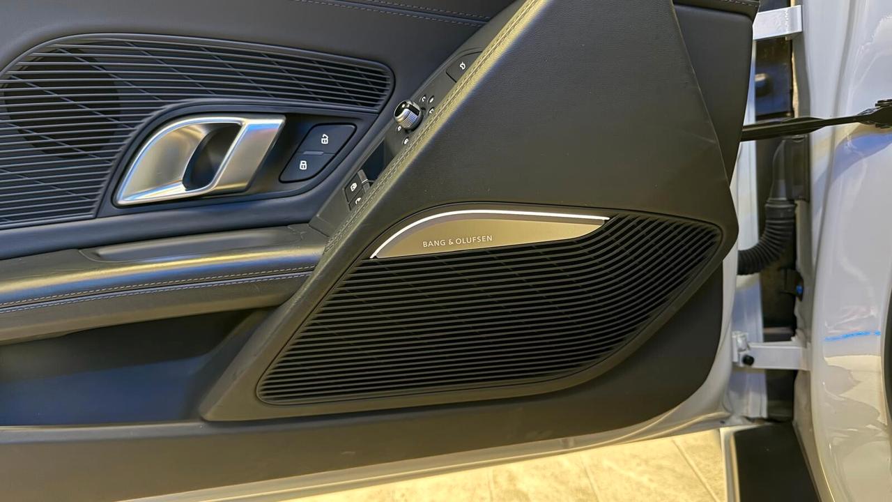 Audi R8 SPYDER 5.2TFSI V10 RWD S-TRONIC 2020