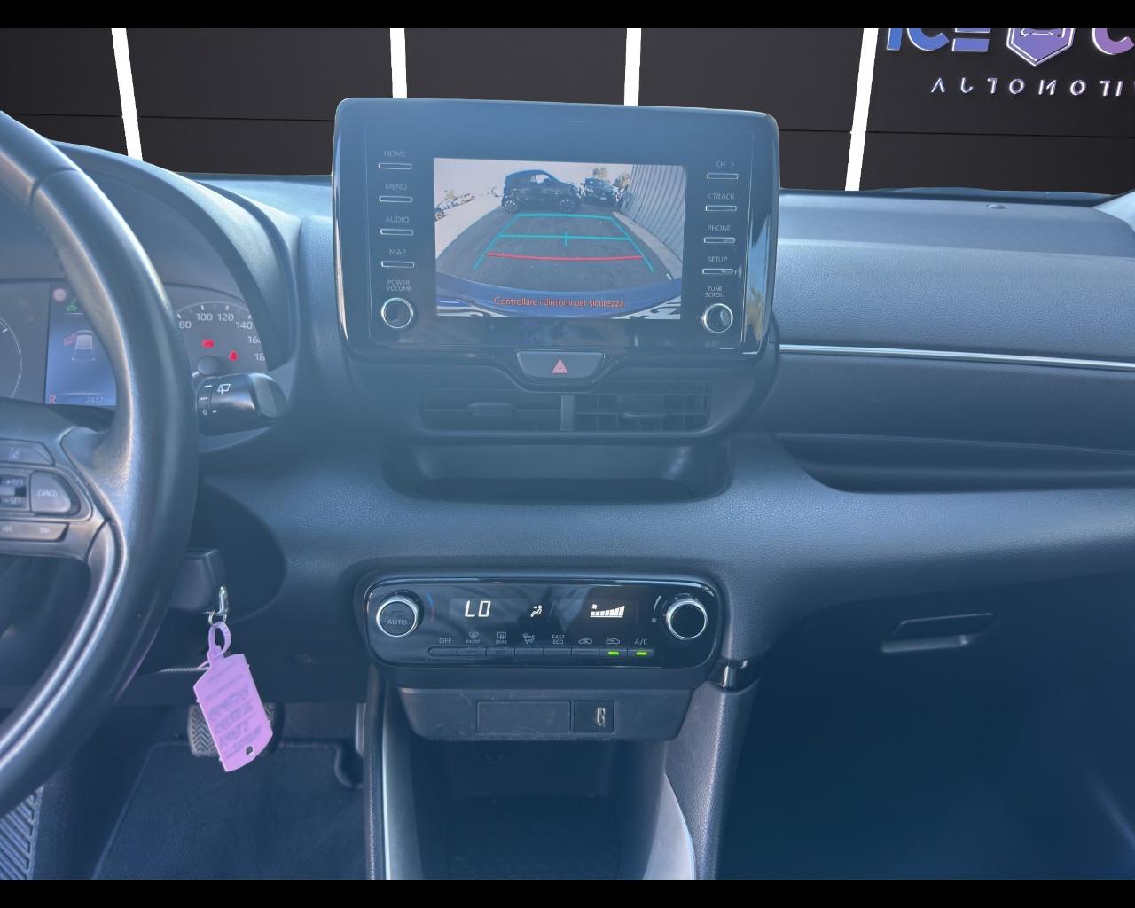 TOYOTA Yaris 4ª serie - Yaris 1.5 Hybrid 5 porte Active