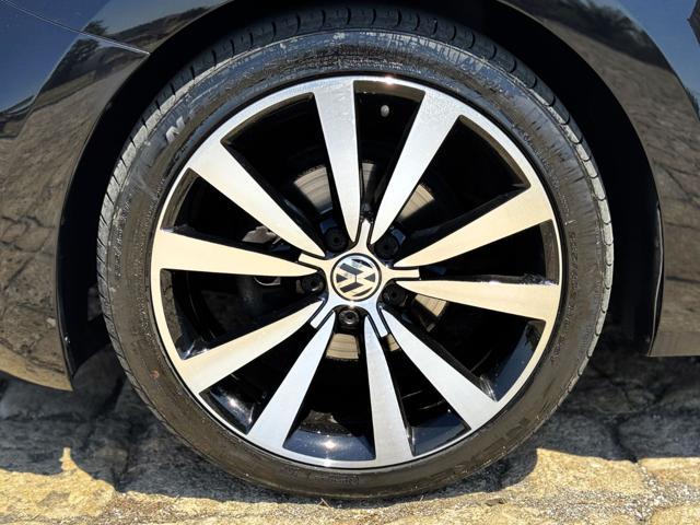 VOLKSWAGEN Maggiolino Cabrio 2.0 TDI DSG R-Line