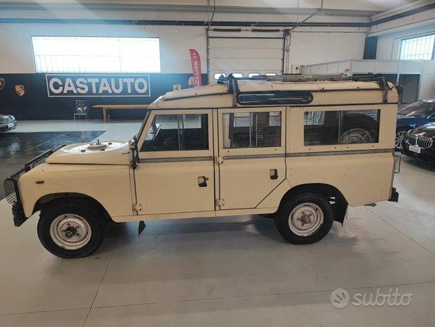 Land Rover Defender Autocarro