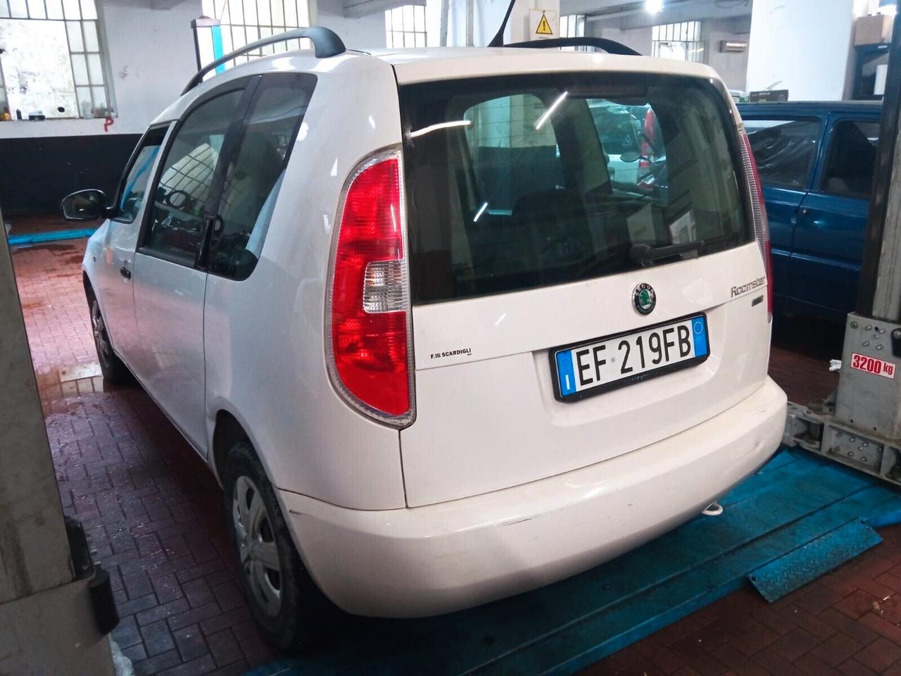 Skoda Roomster 1.2 12V 70CV Active