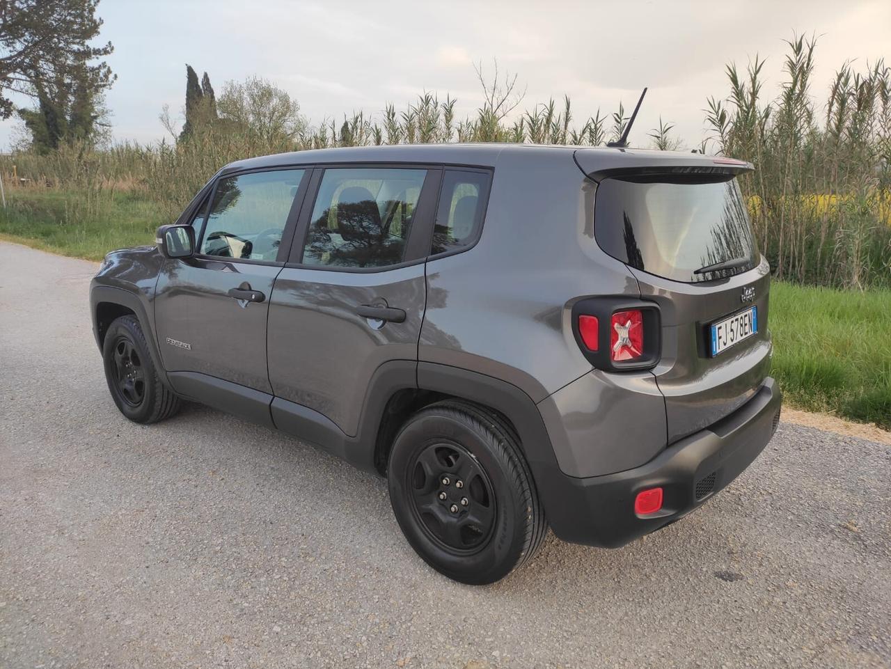 Jeep Renegade 1.6 E-TorQ EVO Sport GPL