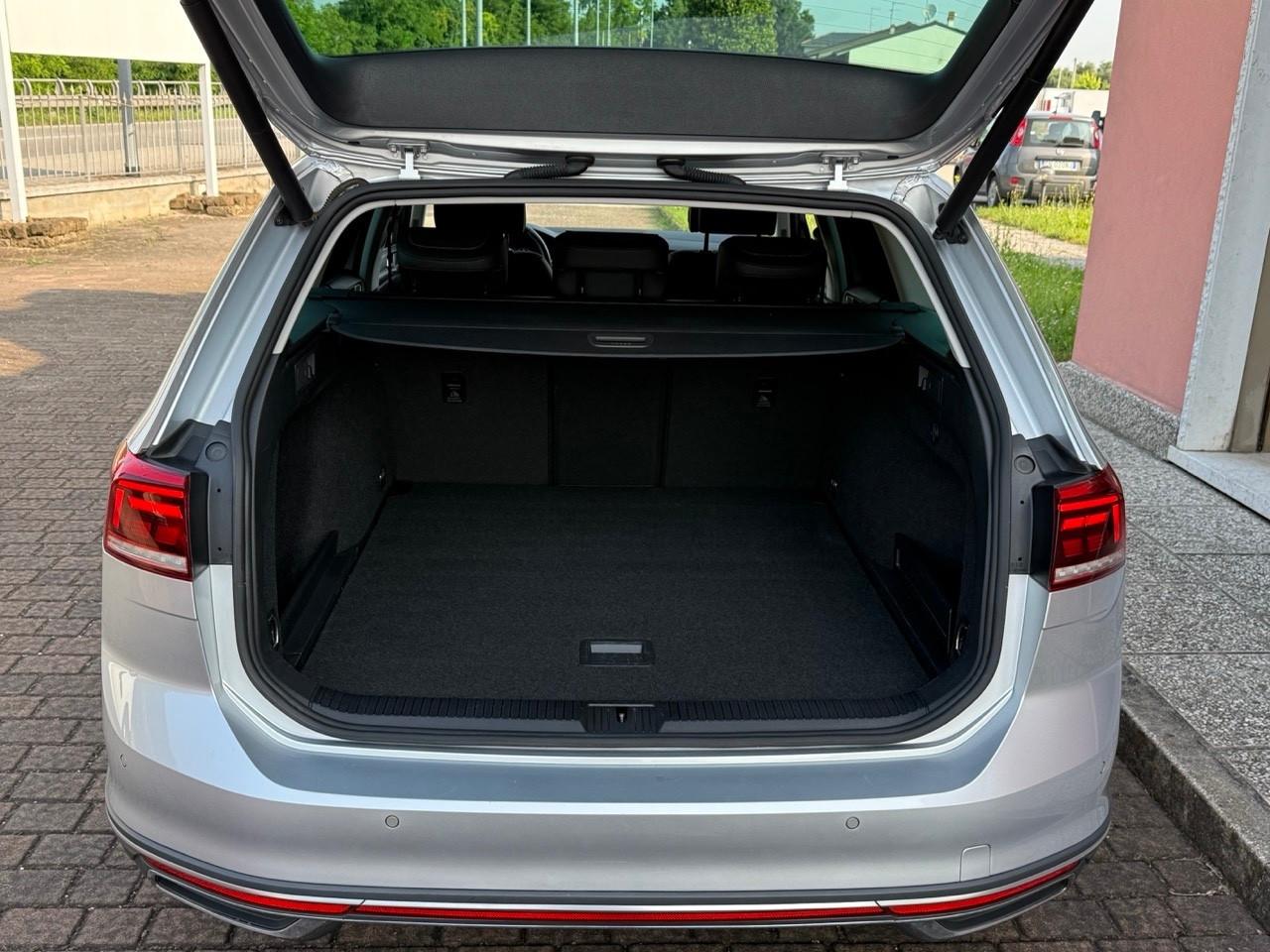 Volkswagen Passat Alltrack 2.0 TDI 200 CV 4MOTION DSG