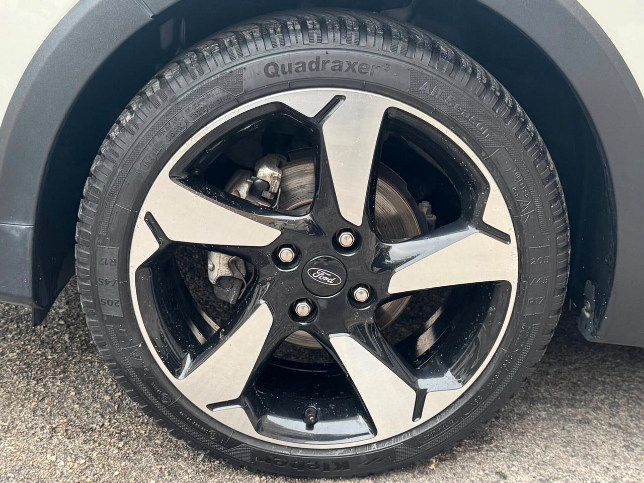 FORD FIESTA 1.5 TDCI 85 CV. NAVI+CERCHI+BIXENO